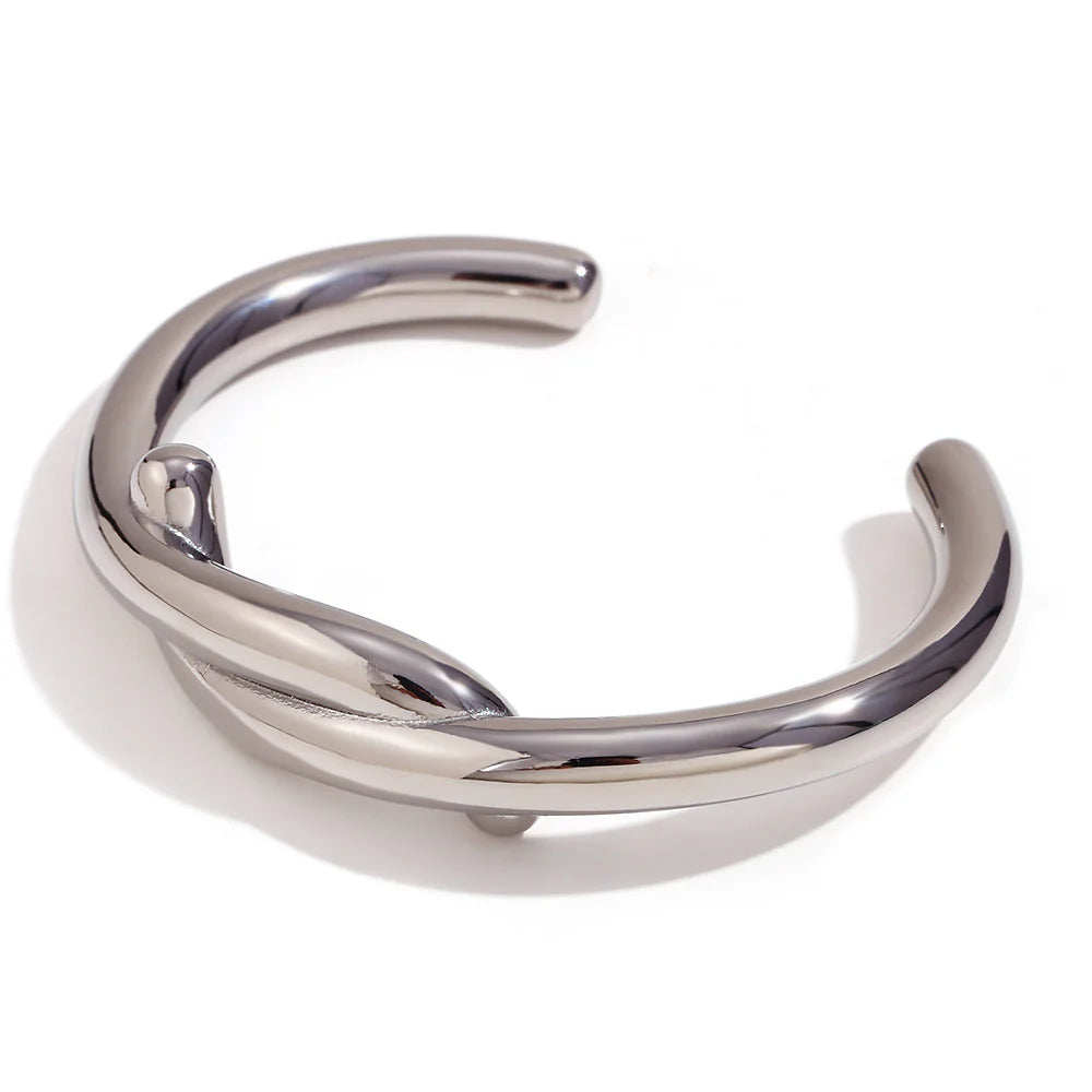 Love Knot Bangle